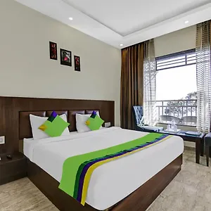 3* Hotel Crosswinds West