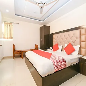 https://oyo-14721-vishesh-continental.hotelsdelhi.org